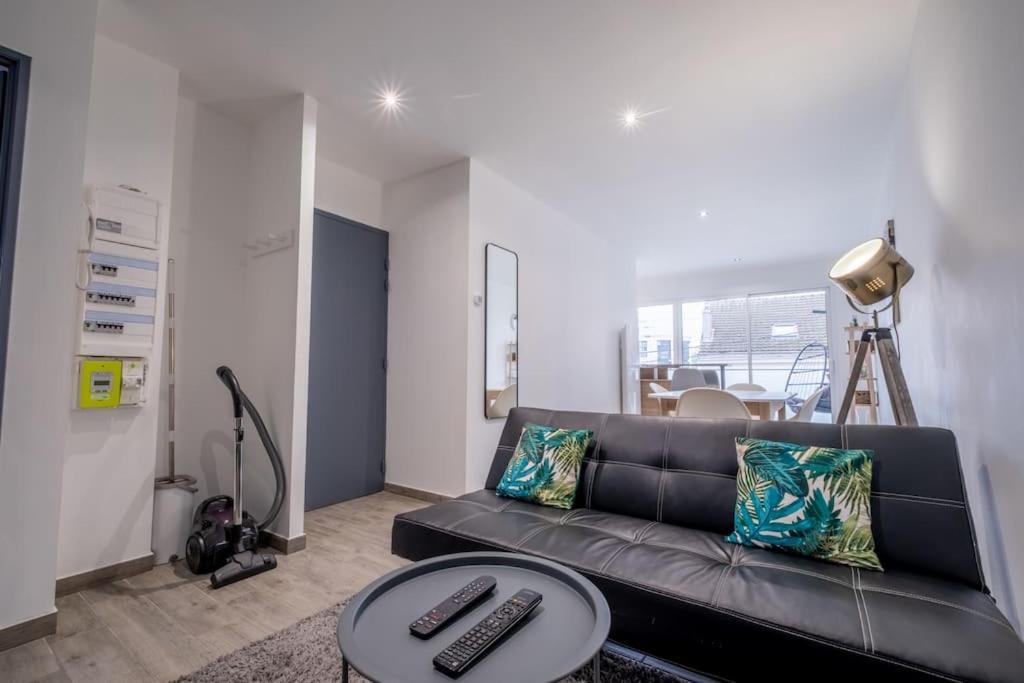 Le Trianon - Parking Prive Apartment Reims Bagian luar foto