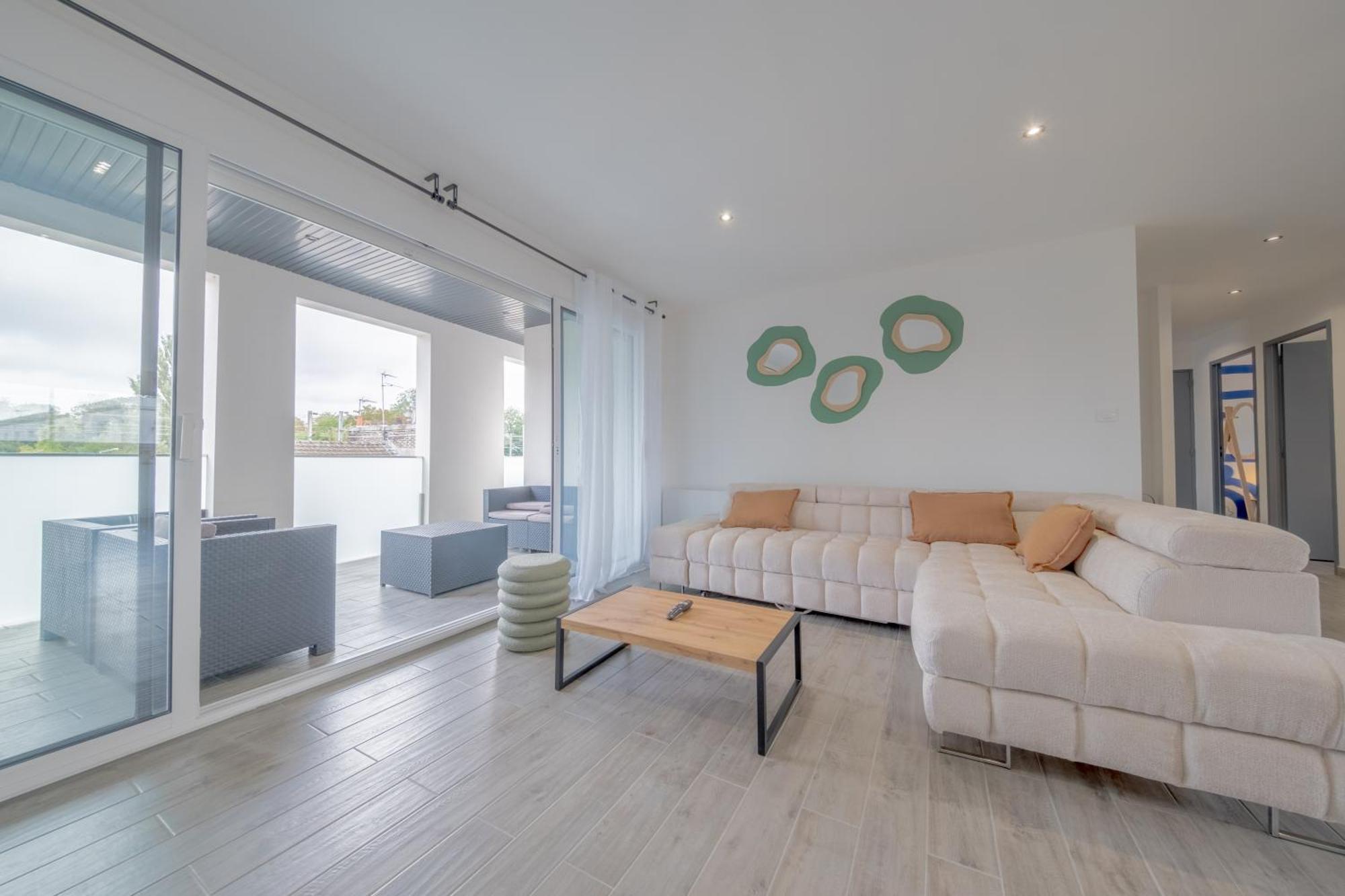 Le Trianon - Parking Prive Apartment Reims Bagian luar foto