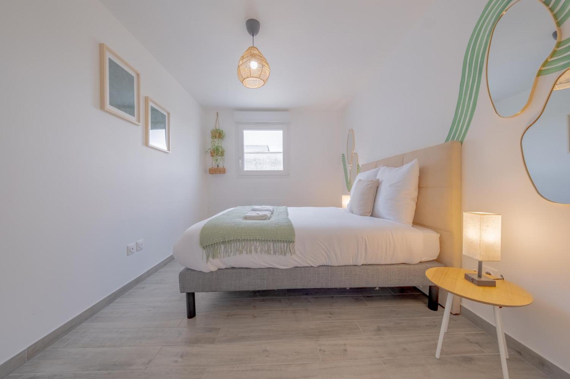 Le Trianon - Parking Prive Apartment Reims Bagian luar foto