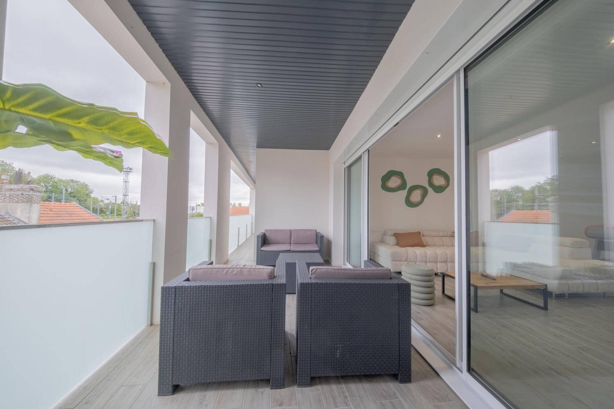 Le Trianon - Parking Prive Apartment Reims Bagian luar foto