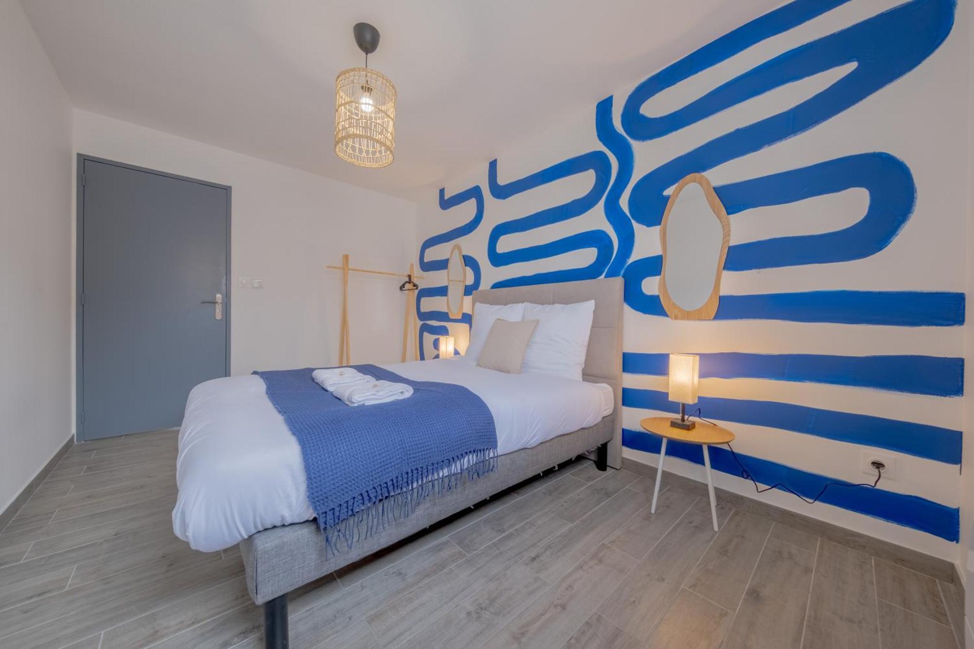 Le Trianon - Parking Prive Apartment Reims Bagian luar foto