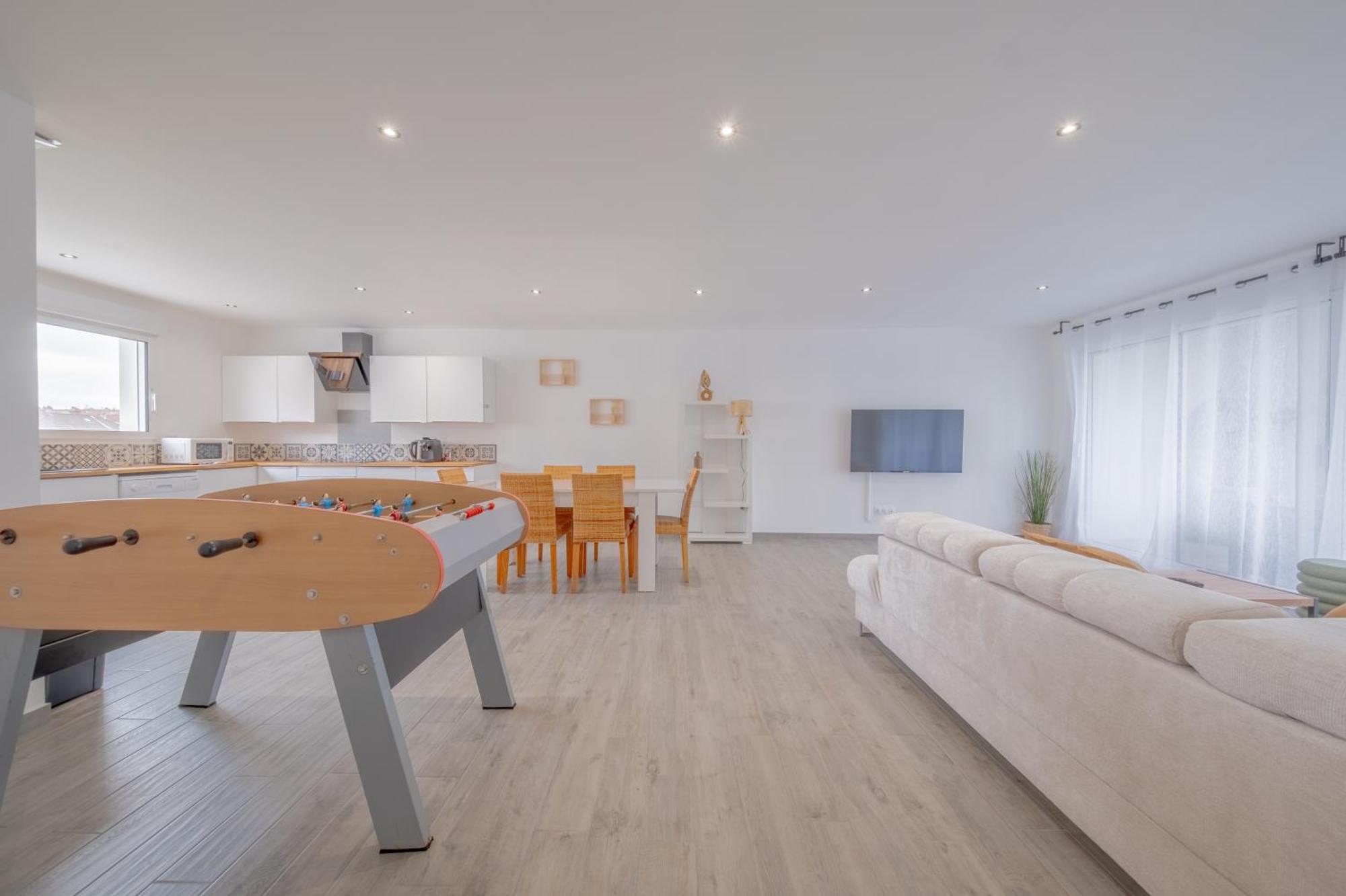 Le Trianon - Parking Prive Apartment Reims Bagian luar foto